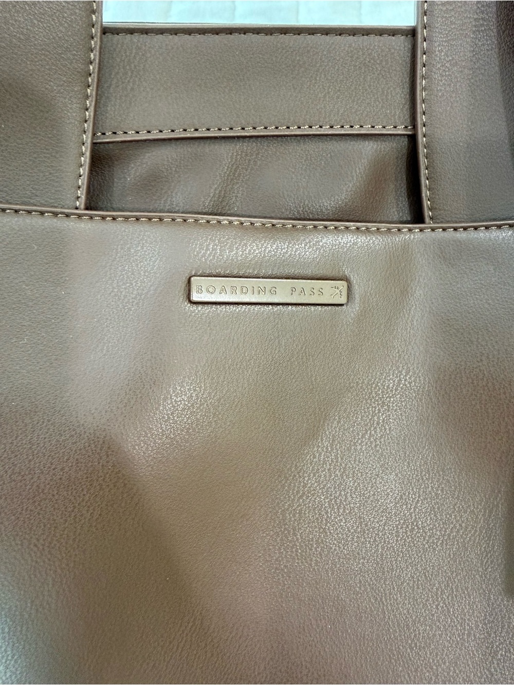 BOARDING PASS THE COMMUTER EAST WEST TRIPLE COMPARTMENT VEGAN LEATHER TOTE NWT - Picture 5 of 7